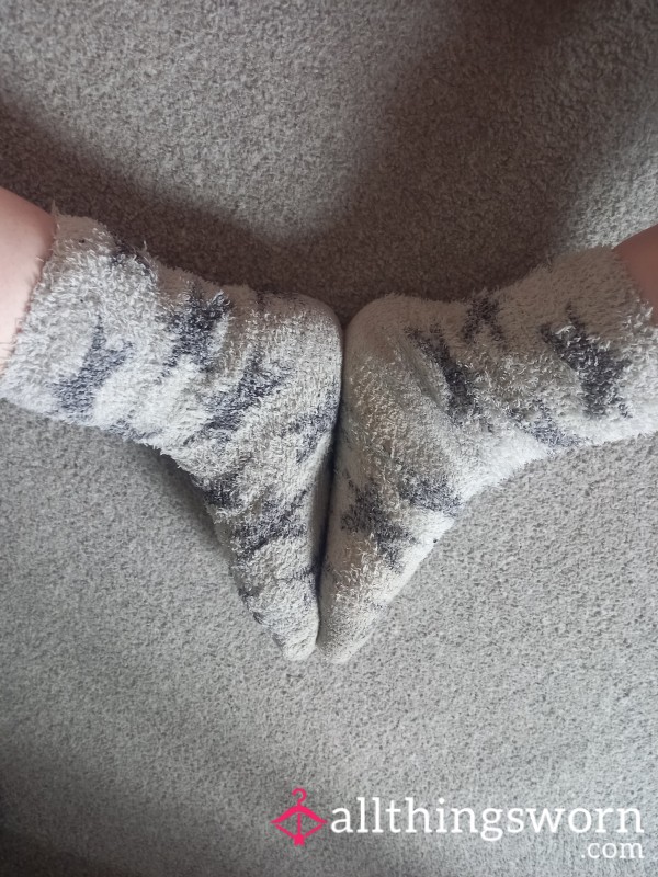 Sweaty Fluffy Bed Socks