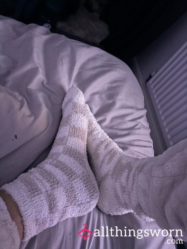 Sweaty Fluffy Socks That Want You 😛