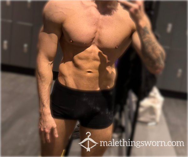 SWEATY GYM BOXERS