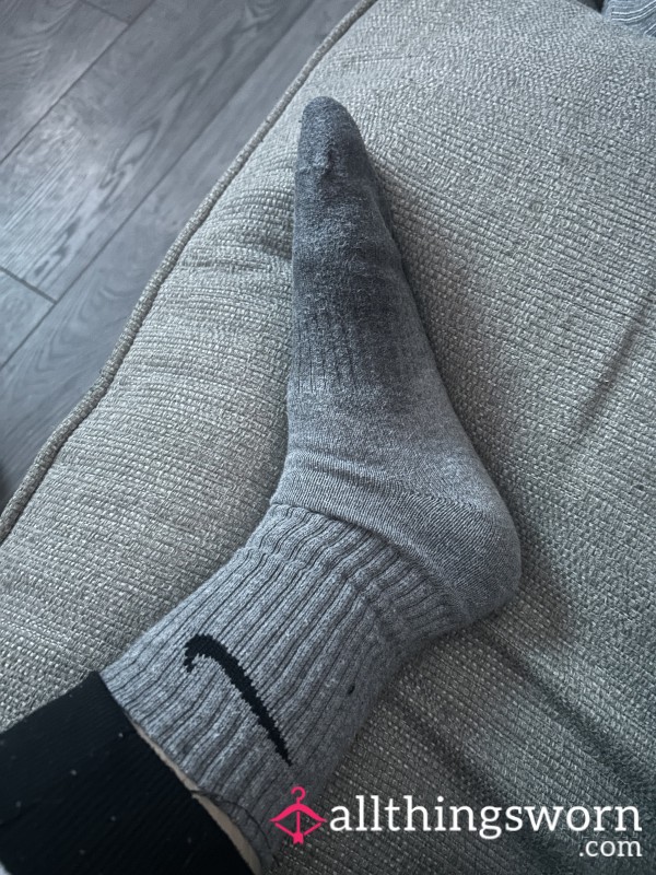 Sweaty Gym Sock And Long Walk In The Rain 😼