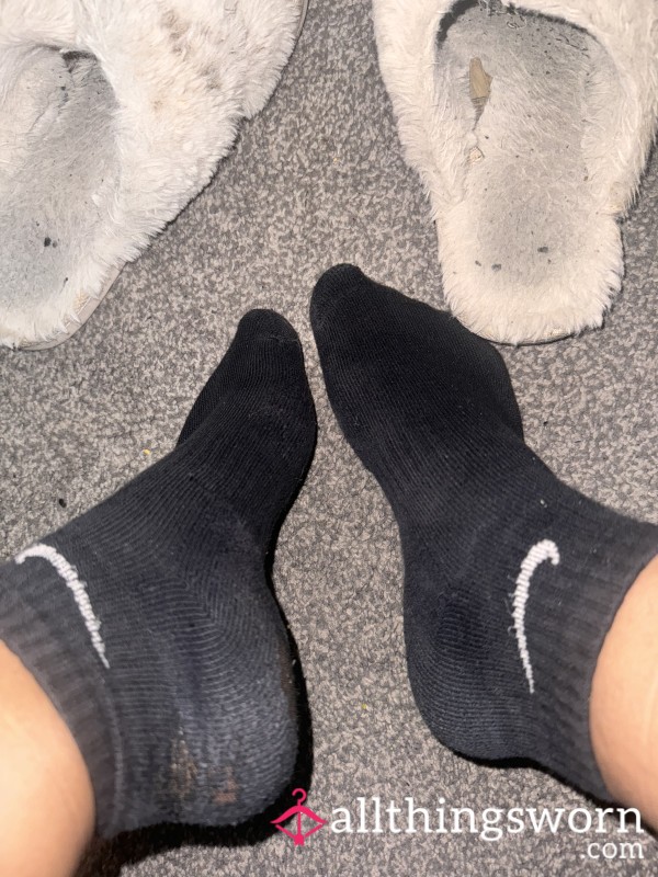 SWEATY GYM SOCKS 07/05/25