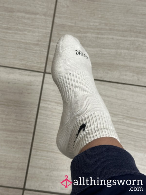 SWEATY NIKE SOCKS FROM A 12 HOUR SHIFT 🤭🤭😋😋😋