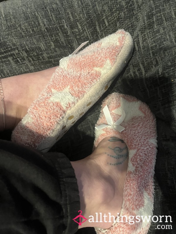 Sweaty Pink Star Slippers