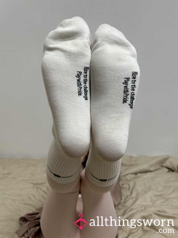 Sweaty Post-Workout White Crew Socks Over Pink Tights | Sweet Asian Girl