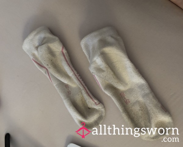 Sweaty & Seasoned: My 72h Worn Ankle Socks 👣💨