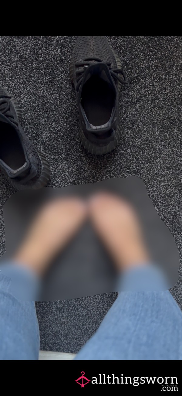 Sweaty Shoe And Sock Removal After Work🦶🏼😏