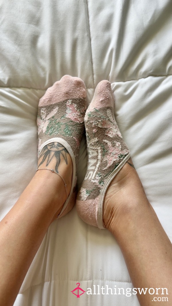 Sweaty Socks 🥵💦💋💗🥰