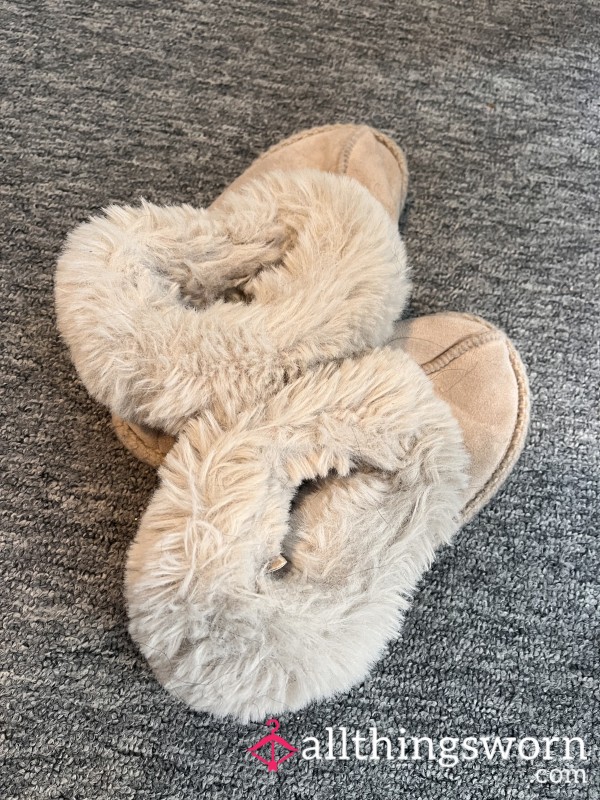 Sweaty, Stinky Slippers😘