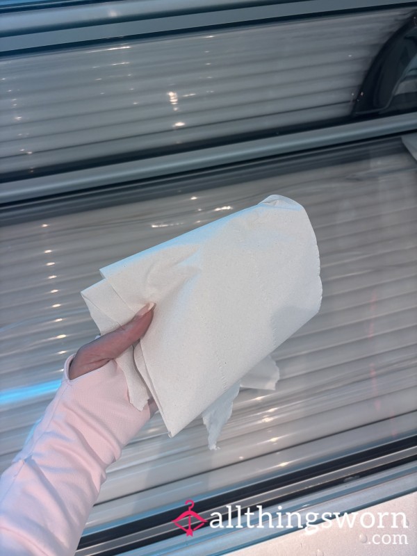 Sweaty Sunbed Tissue