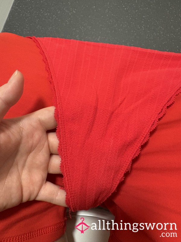 Sweaty Thong 💦