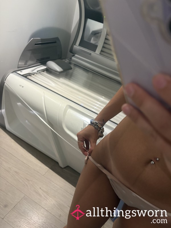 Sweaty Tissue After A Sunbed