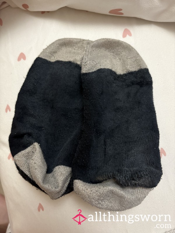 Sweaty Trainer Socks Size 6