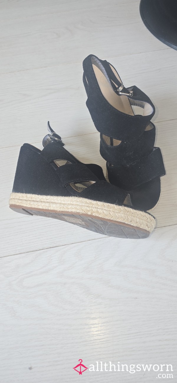 Sweaty Well Worn Goddess Sandals🩴