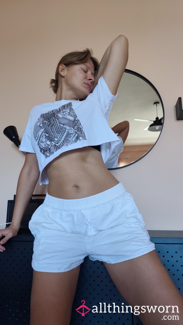 Sweaty White Crop Top With Yellow Armpits