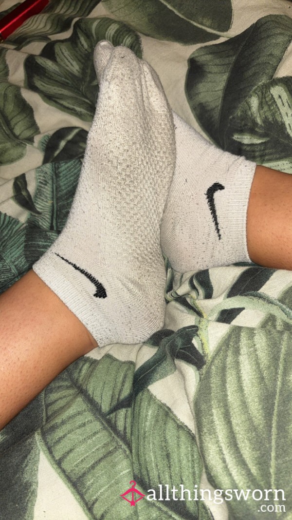 Sweaty White Nike Ankle Socks – 2 Days Of Wear 👟💦