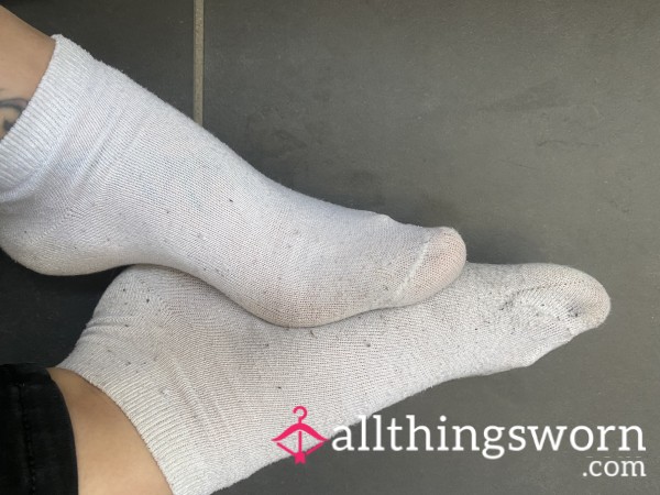🤍🥥sweaty White Thin Ankle Socks