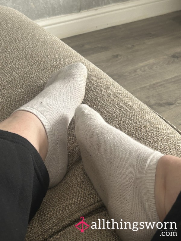 Sweaty White Trainers Socks 48hr Wear