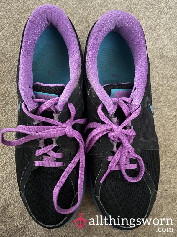 ‼️ CLEARANCE ‼️ Nike Sweaty Worn Out Running Trainers