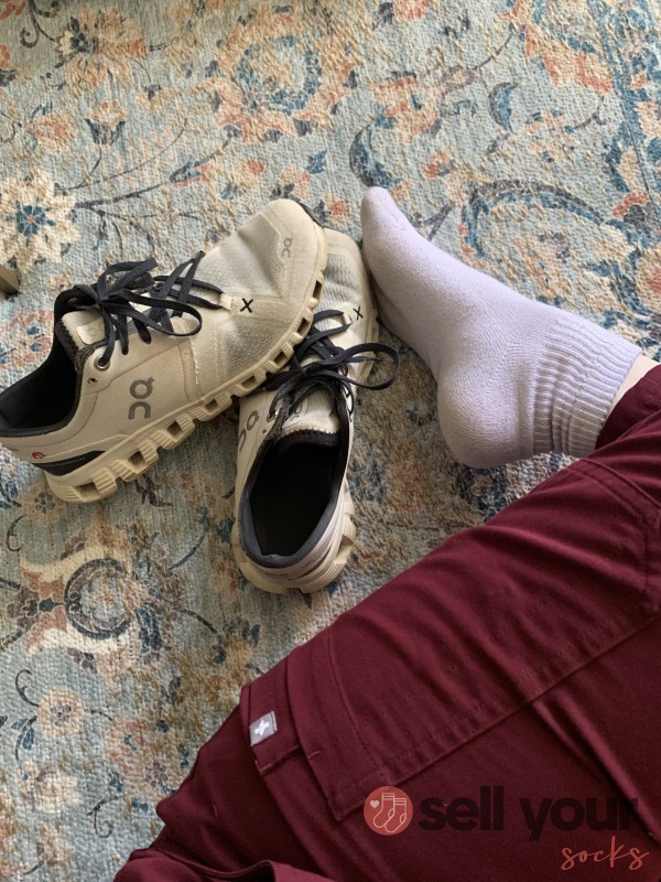 Sweaty Worn Socks For 12 Hours During My Shift At The Hosp*tal
