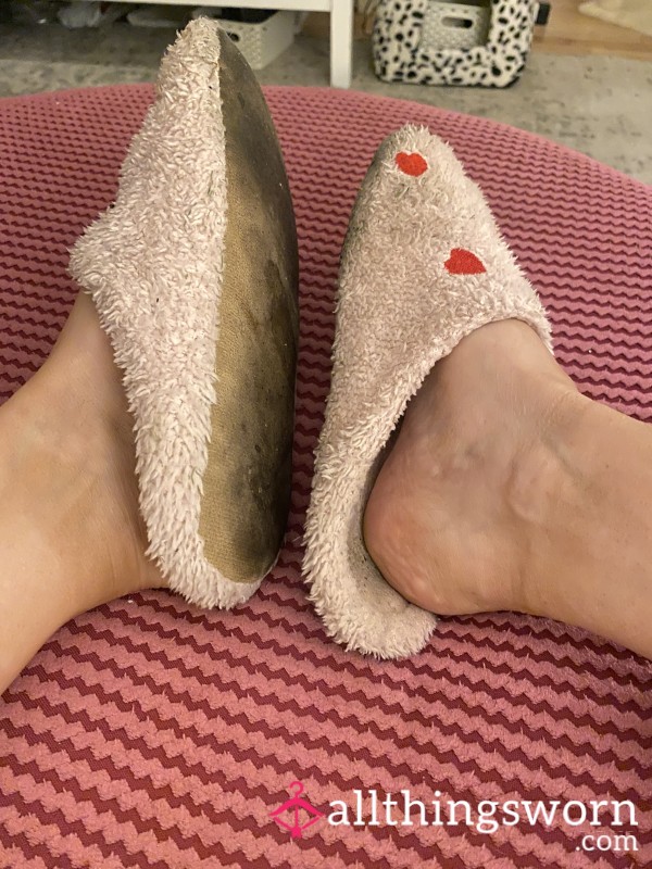 Sweaty,stinky ,Slippers,Worn Forever ,Super Cute😜