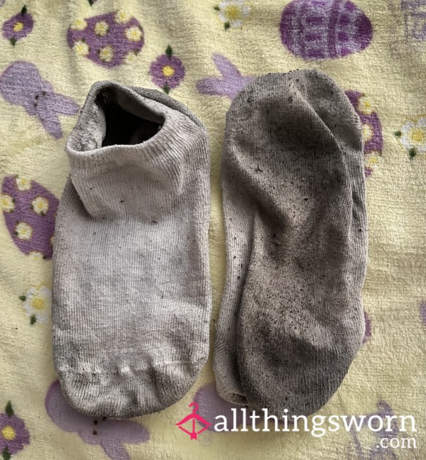 (Sold)Sweet And Spicy 1 Month Worn Ankle Socks/flor*l And Corn Chip Scented/ Size 10 Feet