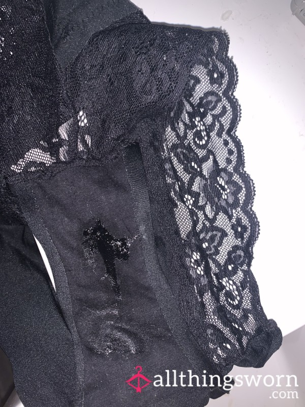 Sweet Smelling Tight Panties 🌹🌹🖤🖤