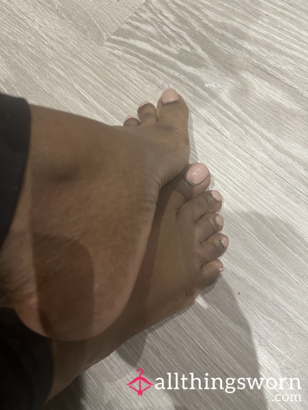 Sweet Toes, Naughty Intentions