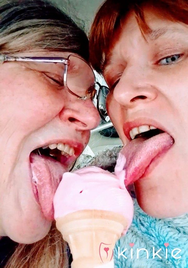 Sweet Treats From Mum&daughter