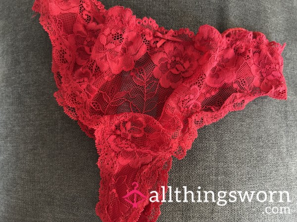 🇨🇭 SWISS COUPLE | Authentic & Potent | Gym & Femininity