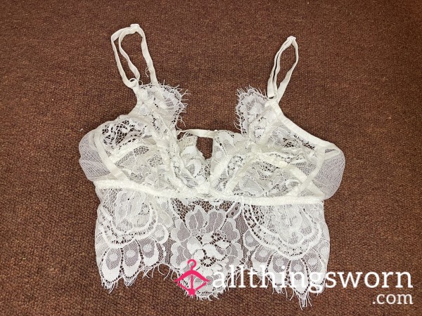 Sydney’s S**y White Lace Bralet🤍