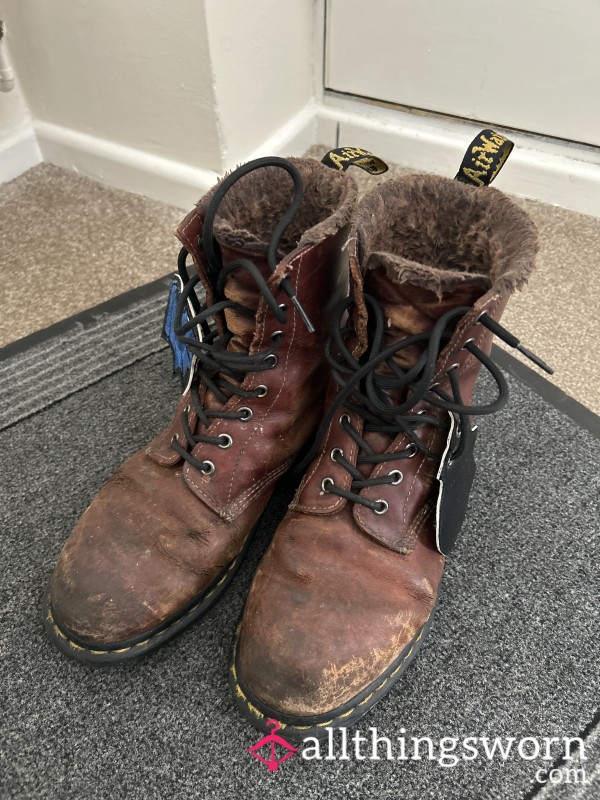 Take My Work Boots Off With Me And My Sweaty Socks (1 Minuet 37 Seconds)