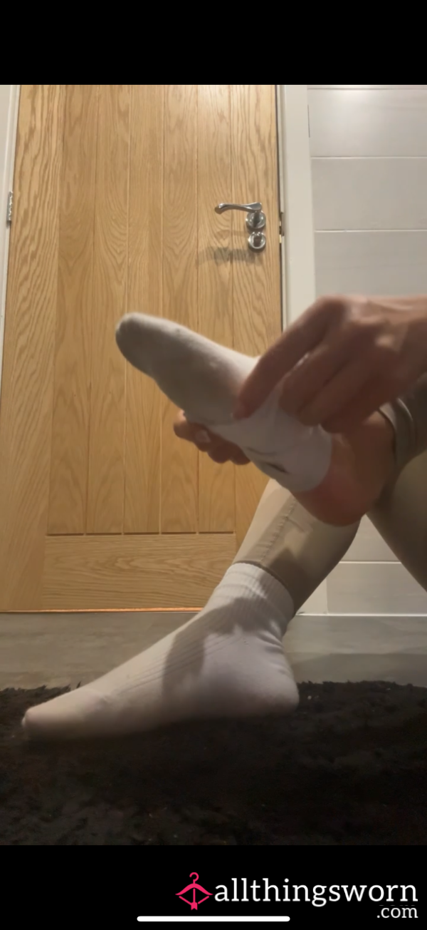 Take Off My Gym Socks With Me 💋👀