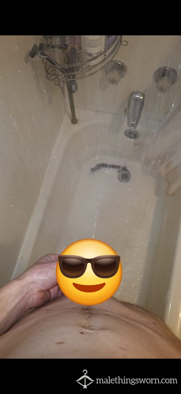 Taking A Quick Pi*s In The Shower