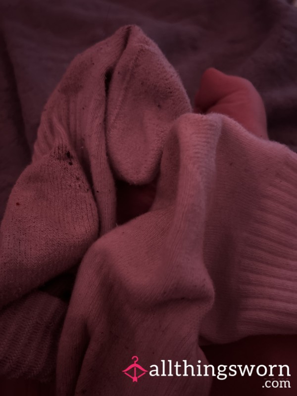 Taking My Dirty 24 Hour Worn Socks Off In Bed