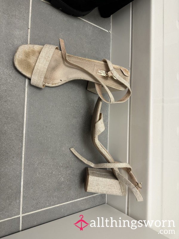 Talons Beaucoup Portés