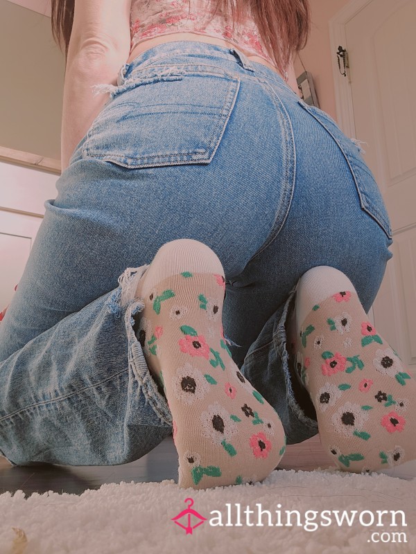 Tan Flor*l Crew Cut Socks