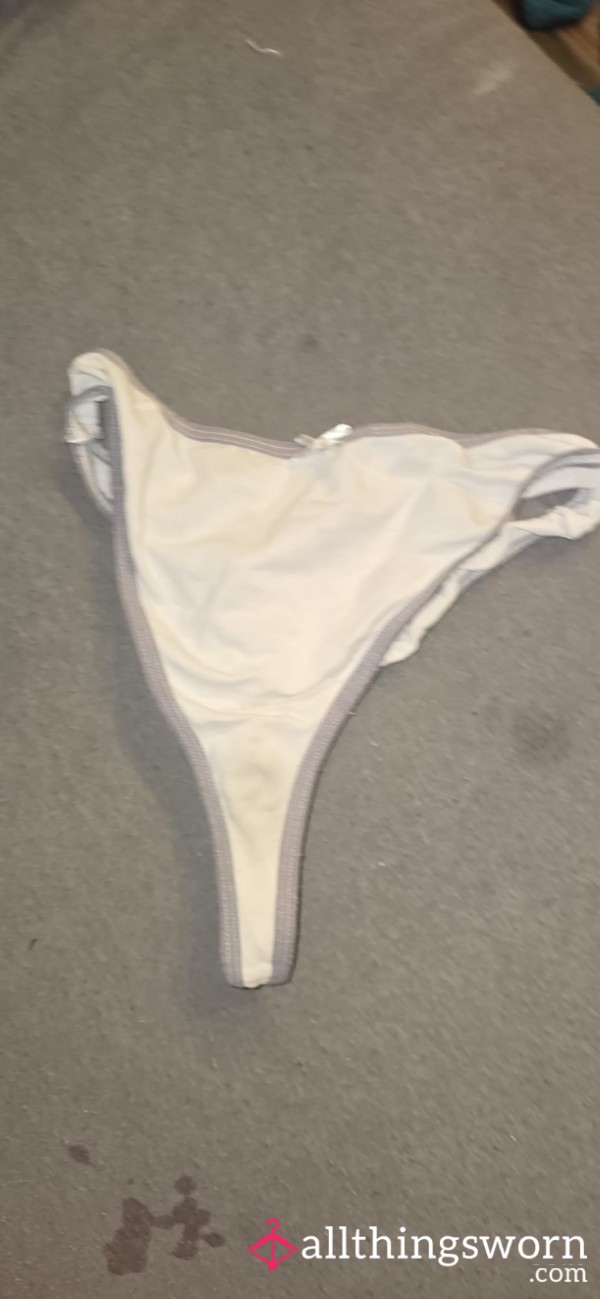 Tanga Getragen