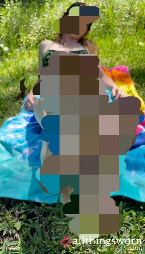 Tanning And Scrunching My Toes