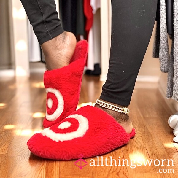 Target 🎯 Bullseye Fluffy Slippers