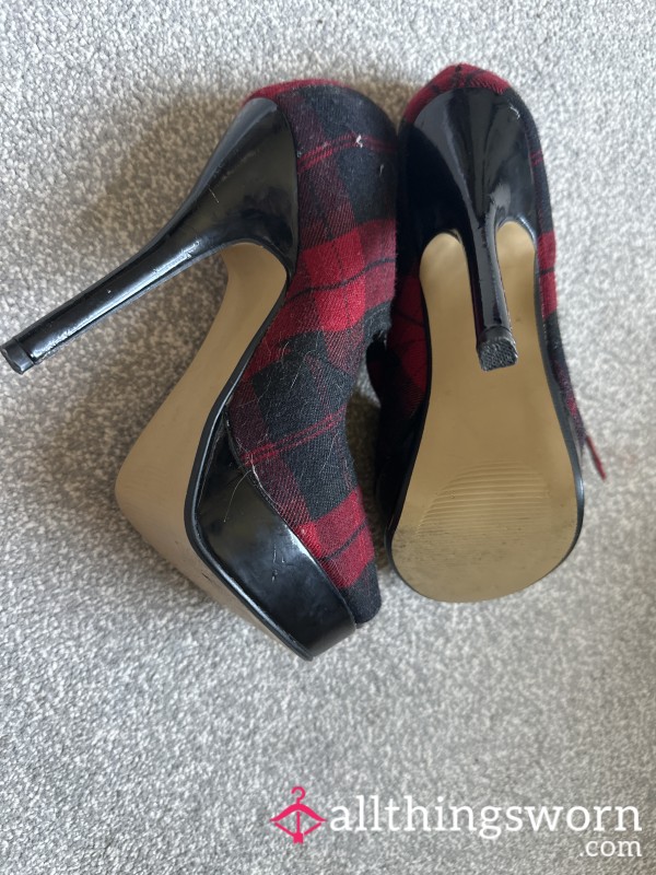 Tartan Heels Size 4