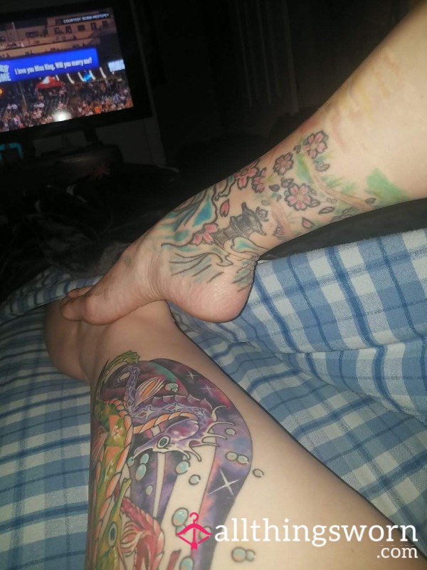 Tattooed And Toes 😻👀
