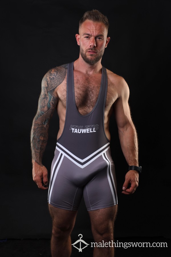 Tauwell Singlet Worn