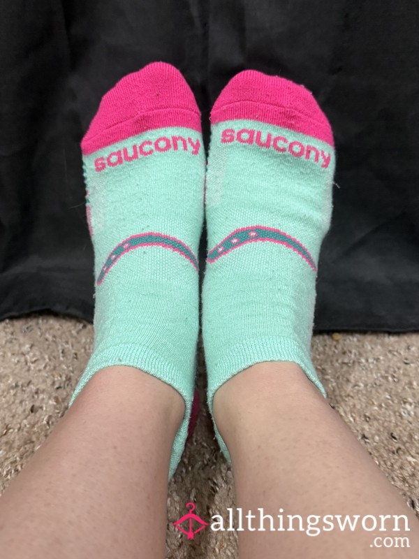 Teal And Bright Pink Saucony Ankle Socks
