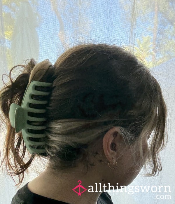 Teal Claw Clip