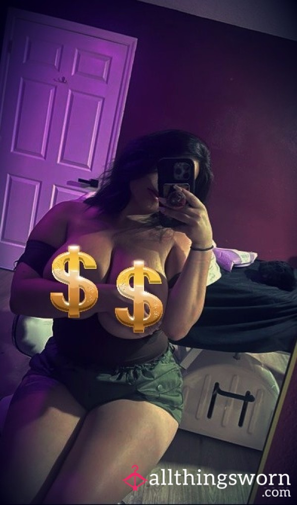 Tessa's A** Gets Fingered