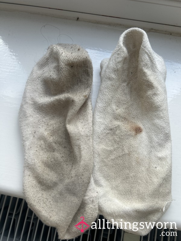 The Dirtiest Socks You’ve Ever Seen 🧦
