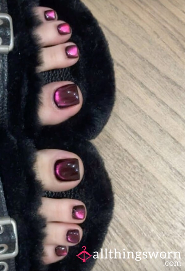 The Prettiest Toes Just For You😏🥰