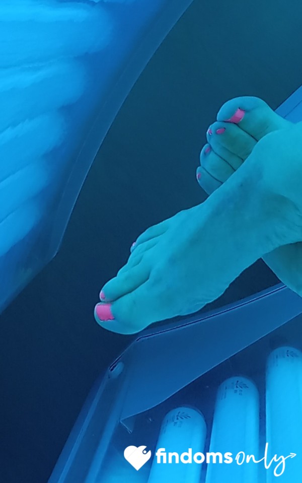 The Privilege Of Buying My Tanning For A Month.  Pictures Included!
