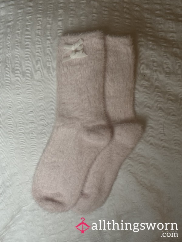 The Softest Pink Fluffy Bow Socks 🧦🎀
