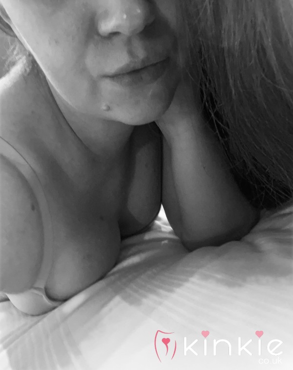 I’ll Be Your Loyal Online Girlfriend 🧒👦